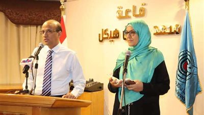 بالصور| حسين الزناتي يفتتح عرض الفن التقليدي المسرحي بحضور السفير الياباني