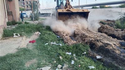 في استجابة لشكوى المواطنين .. محافظ أسيوط يوجه بإزالة تراكمات القمامة والمخلفات بدرنكة