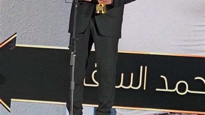 أحمد السقا يهدي جائزته بمهرجان الفضائيات للفنانة الراحلة ناهد رشدي