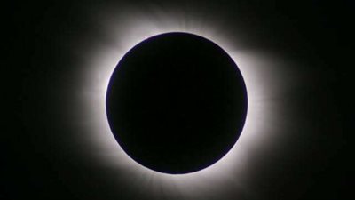 تحذير عاجل.. مصر تشهد خسوفا قمريا الأربعاء المقبل