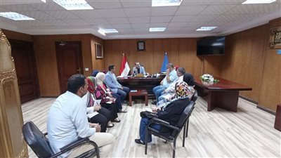 وكيل صحة البحيرة يترأس اجتماعًا بأعضاء اللجنة المختصة بالتنقلات