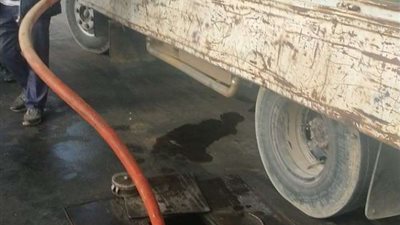 ضبط سيارة محملة بـ 8000 لتر سولار بدون فواتير قبل بيعها في السوق السوداء بأسيوط