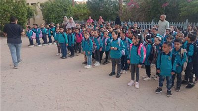 رئيس مدينة حوش عيسى يتفقد المدارس اول ايام العام الدراسي الجديد