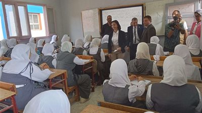 بالبحيرة : 1460مدرسة تستقبل 565880 طالبا وطالبة بمراحل التعليمية المختلفة في أول يوم دراسي