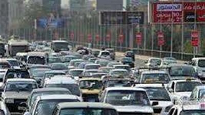 كثافة مرورية عالية خلال أول أيام الدراسة بالقاهرة والجيزة