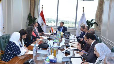 وزير التموين يلتقي وفد البنك الدولي لمناقشة سبل التعاون المشتركة