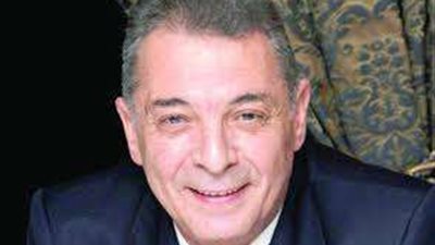 مهرجان الجونة السينمائي يكرّم محمود حميدة بجائزة الإنجاز الإبداعي