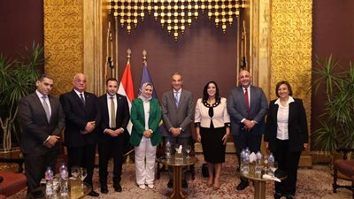 وزير الاتصالات: استراتيجية متكاملة لبناء مصر الرقمية وتعزيز قطاع الاتصالات