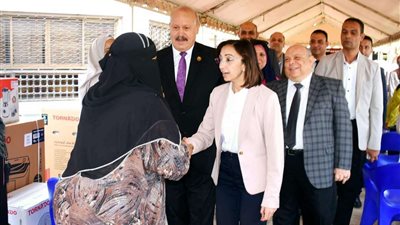 تسليم أجهزة كهربائية لعدد ١٨ من العرائس الأيتام المقبلين على الزواج