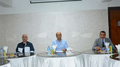 المنشاوي يتابع خطة تطوير نادي الجامعة