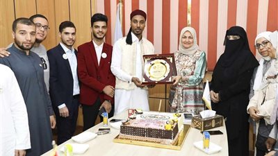 مستشار شيخ الأزهر الشريف تعقد لقاءًا مع اتّحاد الطلبة العرب