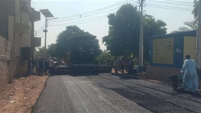 محافظ أسيوط يعلن استكمال رصف طريق «القوصية - بني إدريس- بني صالح - بني هلال»