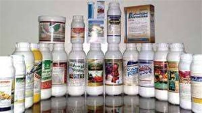 ضبط 146 عبوة مبيدات منتهية الصلاحية في البحيرة