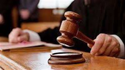 علاقة آثمة.. محاكمة ربة منزل قتلت زوجها بمساعدة شقيقه فى الصف