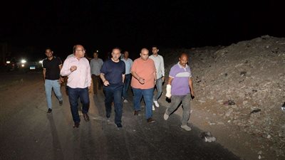محافظ أسيوط يستكمل متابعته لأعمال رفع المخلفات بمنطقة سور الأزهر