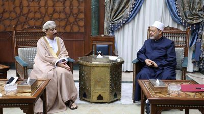 شيخ الأزهر يستقبل سفير سلطنة عمان