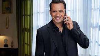 ياسمين عز تفتح النار على المطلقات: «مش هيستناكي ظافر عابدين»