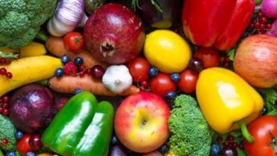 استقرار أسعار الخضروات والفاكهة بسوق العبور.. اعرف التفاصيل