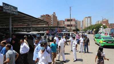 حملة إشغالات مكبرة بمنوف لتحقيق الانضباط العام والسيولة المرورية