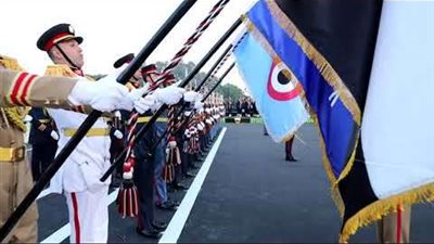 الرئيس السيسى يضع إكليل الزهور على قبر الزعيم الراحل محمـد أنور السادات