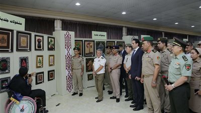افتتاح معرض فني لإبداعات المحاربين القدماء وأسر الشهداء بمناسبة ذكرى انتصارات أكتوبر