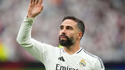 بعد إعلان غيابه عن الملاعب لمدة 10 أشهر ..ريال مدريد يُجدد عقد كارفخال حتى 2026