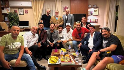 محمد إمام يدعو نجوم الفن لزيارة مكتبه بعد حفل زفاف مريم ابنة علاء مرسي