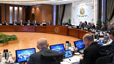 مدبولي يلتقي رئيس الوطنية الصينية للتنظيم المالي