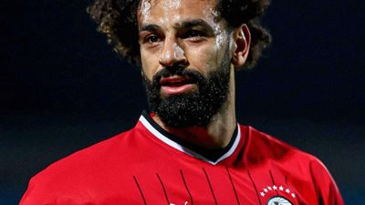 محمد صلاح على أعتاب الأهلي.. أسرار قريبة من انضمامه للقلعة الحمراء