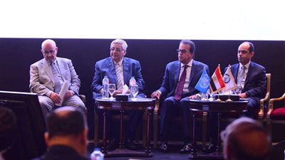 خالد عبد الغفار يعلن إطلاق 40 دليلاً إرشاديًا لتعزيز جودة الرعاية الصحية ودعم حقوق الإنسان