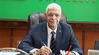 رئيس جامعة المنوفية يعقد لجنتي المكتبة المركزية والمكتبات أونلاين