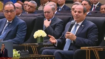السيسي: السادات هزم خصومه رغم أنه رحل عن عالمنا منذ 1981