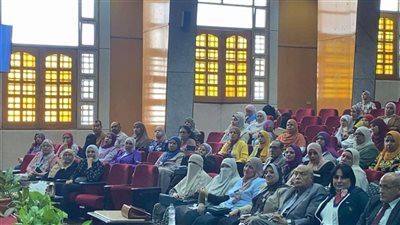 الكبد القومي بالمنوفية يقود ثورة خضراء في القطاع الصحي ( صور )