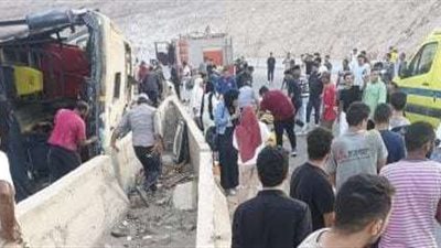 الصحة: وفاة 7 أشخاص وإصابة 25 آخرين في حادث انقلاب أتوبيس طلاب جامعة الجلالة