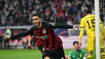 عمر مرموش يتفوق تهديفيا علي جميع لاعبين الدوري الالماني