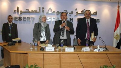 وفد من منظمة أكساد يزور مركز بحوث الصحراء لتعزيز التعاون الزراعي