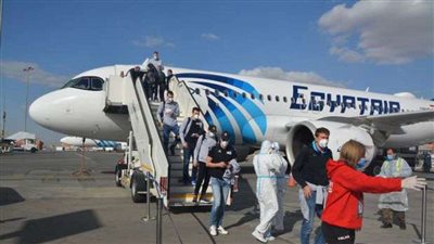 مطار القاهرة يستقبل أكثر من 76 ألف سائح خلال 24 ساعة