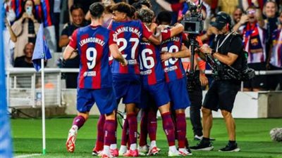 برشلونه يواصل انتصاراته ويصعق اشبيليه بخماسية ويعزز صدارته للدوري الإسباني