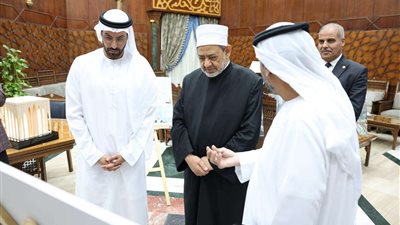 شيخ الأزهر يستقبل محمد خليفة المبارك رئيس دائرة الثقافة والسياحة بأبو ظبي