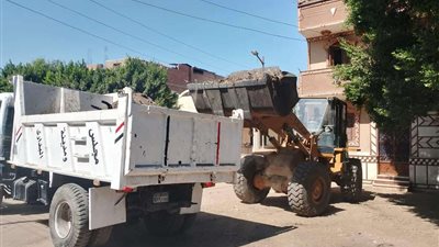 حملة تطهير ترع ومصارف أسيوط