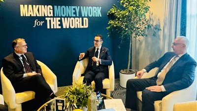 الخطيب يلتقي مسؤولي بنك BNY Mellon لاستعراض الفرص الاستثمارية المتاحة بالسوق المصري