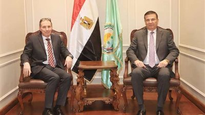 وزير الزراعة يبحث تعزيز التعاون مع برنامج الأغذية العالمي لدعم صغار المزارعين