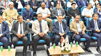 محافظ أسيوط يشهد الاحتفال بالذكرى الـ 51 لانتصارات حرب أكتوبر المجيدة وتكريم الطلاب المتفوقين بمدينة أسيوط الجديدة