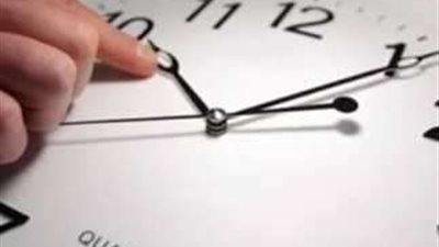 بدء تطبيق التوقيت الشتوي في مصر 2024.. تغييرات في مواعيد الصلاة