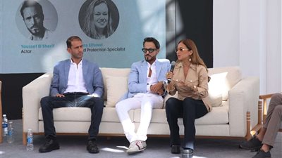 نيللي كريم: 