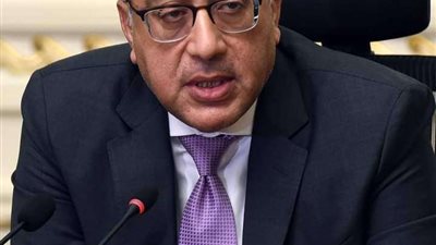 رئيس الوزراء يصل إلى الرياض للمشاركة في مؤتمر 