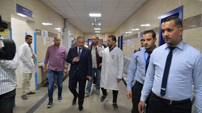 محافظ أسيوط يتفقد مستشفى أبوتيج النموذجي لمتابعة انتظام العمل وتوافر الأدوية