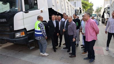استلام الدفعة الأولى من المعدات الجديدة لدعم منظومة المُخلّفات الصلبة بالمنوفية