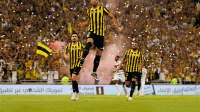الاتحاد يحسم ديربي جدة بفوز ثمين على الأهلي