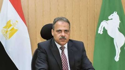 ضبط 3.6 طن مواد غذائية مجهولة المصدر في حملات تموينية بالعاشر من رمضان